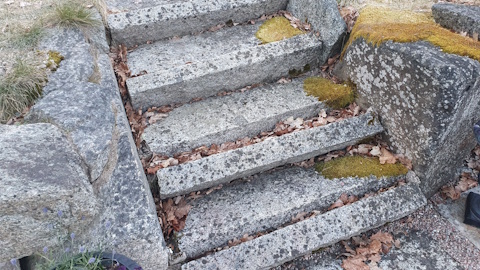 Räta upp stentrappa